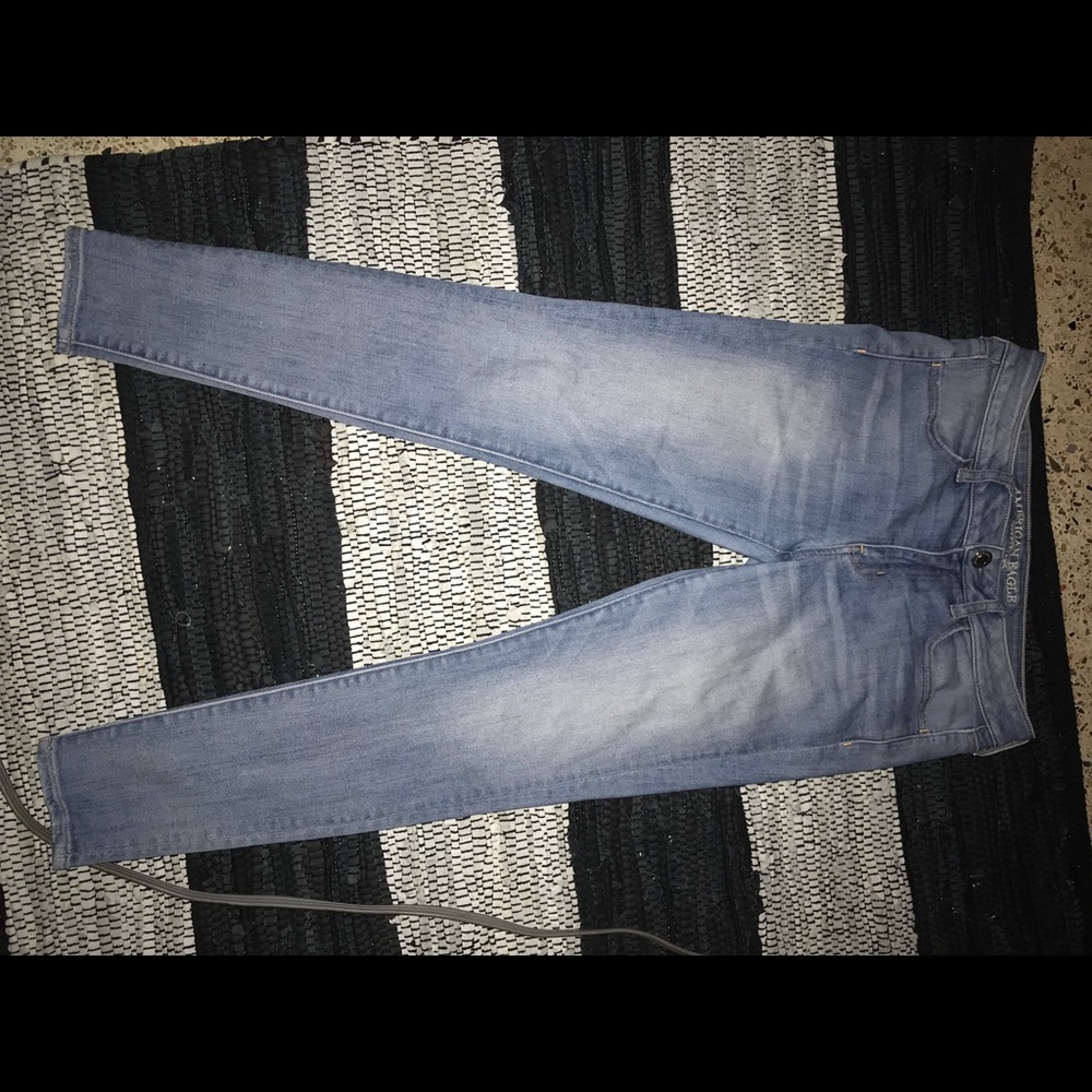 american eagle light wash jegging